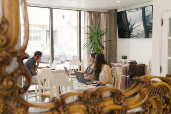 Wot Costa Da Caparica Hotel Eksteriør billede